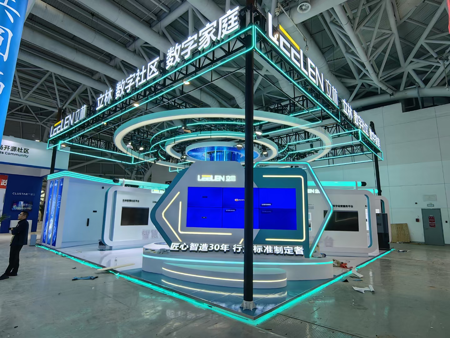 廣州展覽展會(huì)設(shè)計(jì) 展覽展臺(tái)搭建工廠廠家 展覽展位設(shè)計(jì)公司