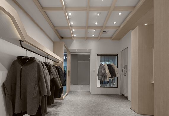 廣州店鋪設(shè)計(jì)公司初?白 服裝店鋪裝修設(shè)計(jì)案例