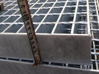 帶你認識鋼格板的相關(guān)知識「泰江鋼格板」