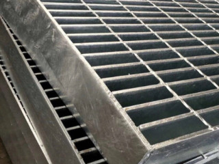 鍍鋅鋼格板選什么規格型號經濟實惠 鍍鋅鋼格板選什么規格型號經濟實惠